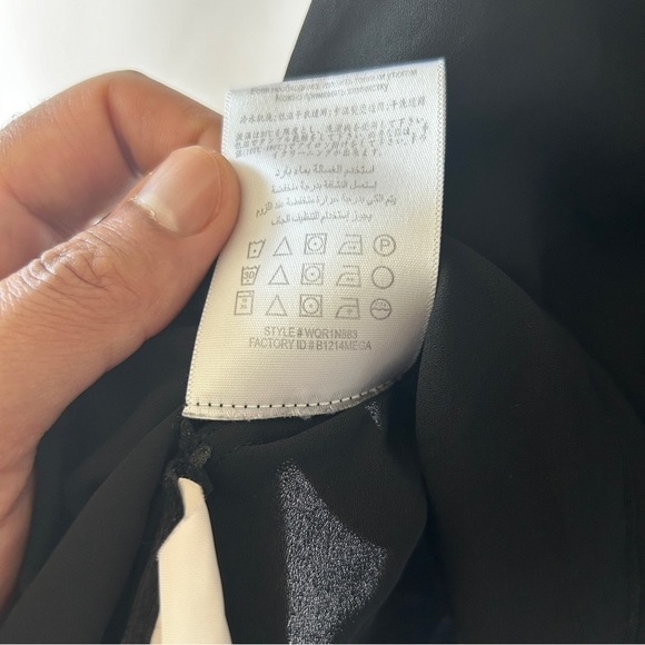 BCBGMaxAzria Women’s Black Antonella V-Neck Faux Wrap Hi Low Tank Top Size XXS - Picture 3 of 8